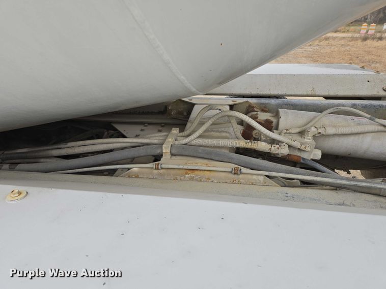 image for item EB1157 2004 Sterling L9500 ready mix truck