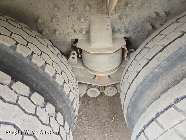 image for item EB1157 2004 Sterling L9500 ready mix truck