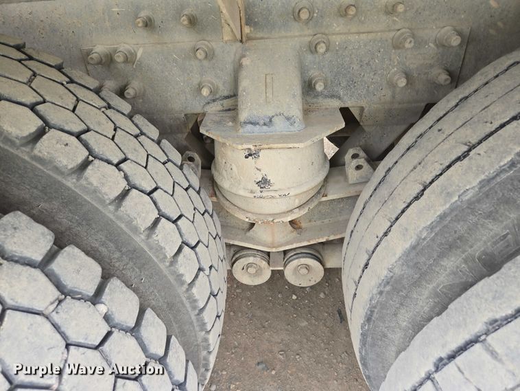 image for item EB1157 2004 Sterling L9500 ready mix truck