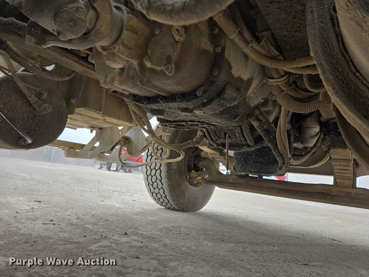 image for item EB1157 2004 Sterling L9500 ready mix truck