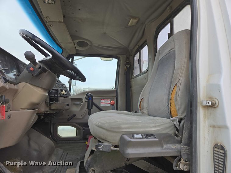 image for item EB1157 2004 Sterling L9500 ready mix truck