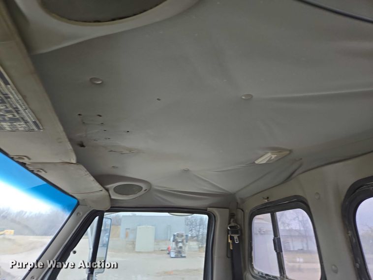 image for item EB1157 2004 Sterling L9500 ready mix truck