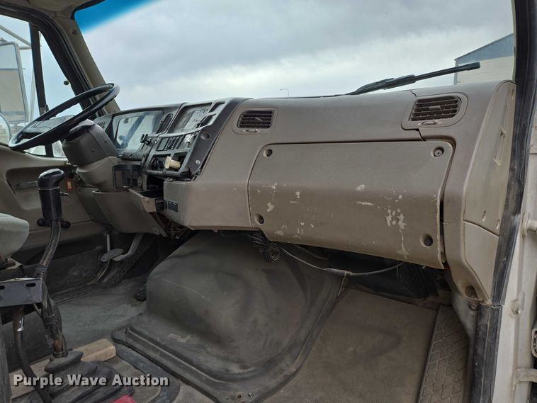 image for item EB1157 2004 Sterling L9500 ready mix truck