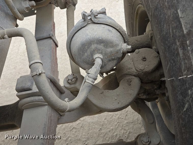 image for item EB1157 2004 Sterling L9500 ready mix truck