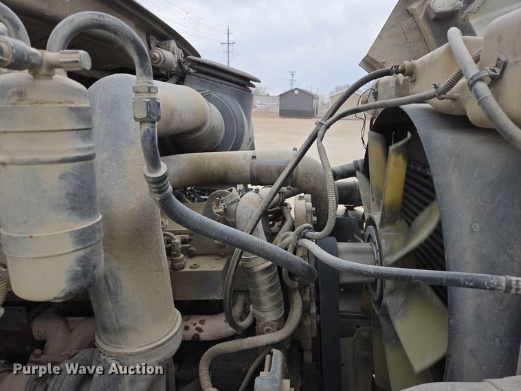 image for item EB1157 2004 Sterling L9500 ready mix truck