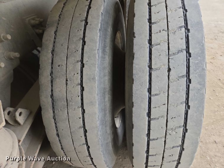 image for item EB1157 2004 Sterling L9500 ready mix truck