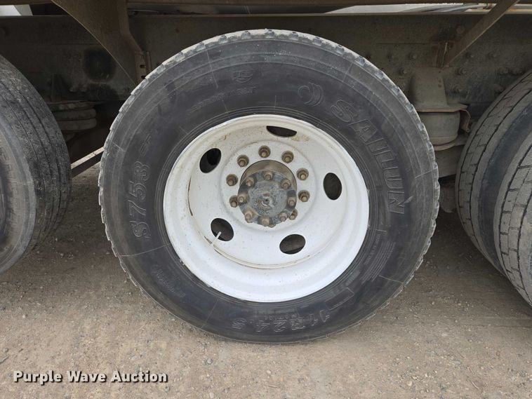 image for item EB1157 2004 Sterling L9500 ready mix truck