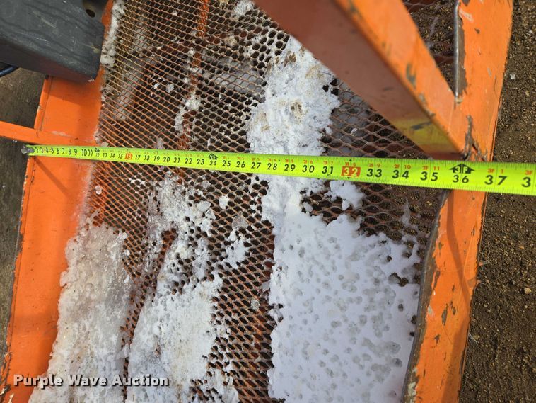 image for item EB1160 2015 JLG 1350SJP boom lift