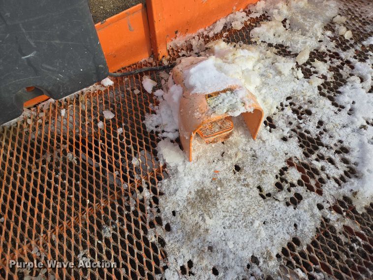 image for item EB1160 2015 JLG 1350SJP boom lift