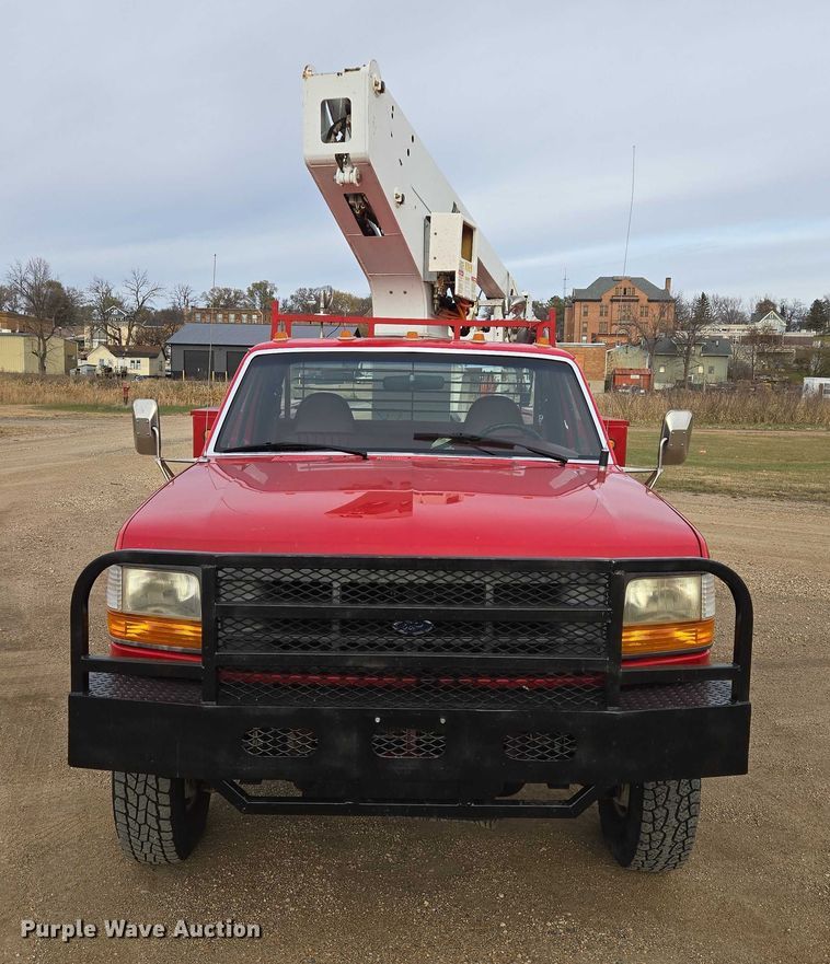 image for item EB1161 1996 Ford F350 XL bucket truck