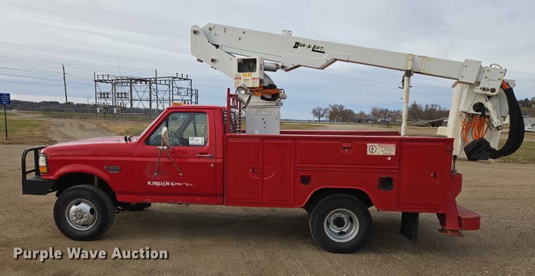 image for item EB1161 1996 Ford F350 XL bucket truck