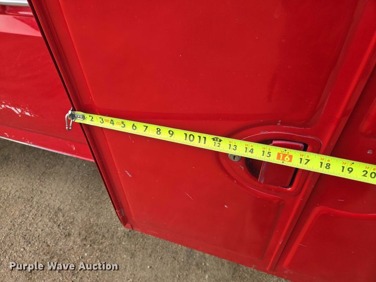 image for item EB1161 1996 Ford F350 XL bucket truck