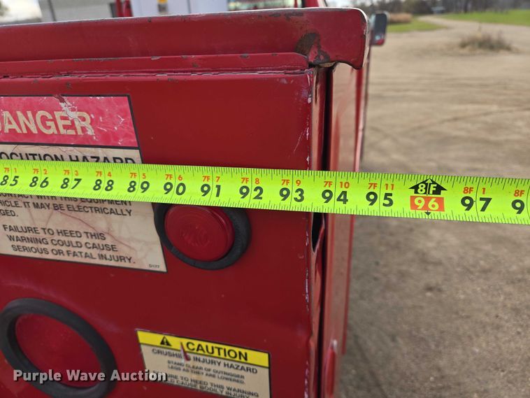 image for item EB1161 1996 Ford F350 XL bucket truck