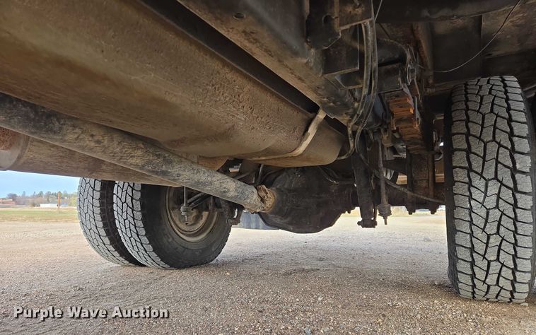 image for item EB1161 1996 Ford F350 XL bucket truck