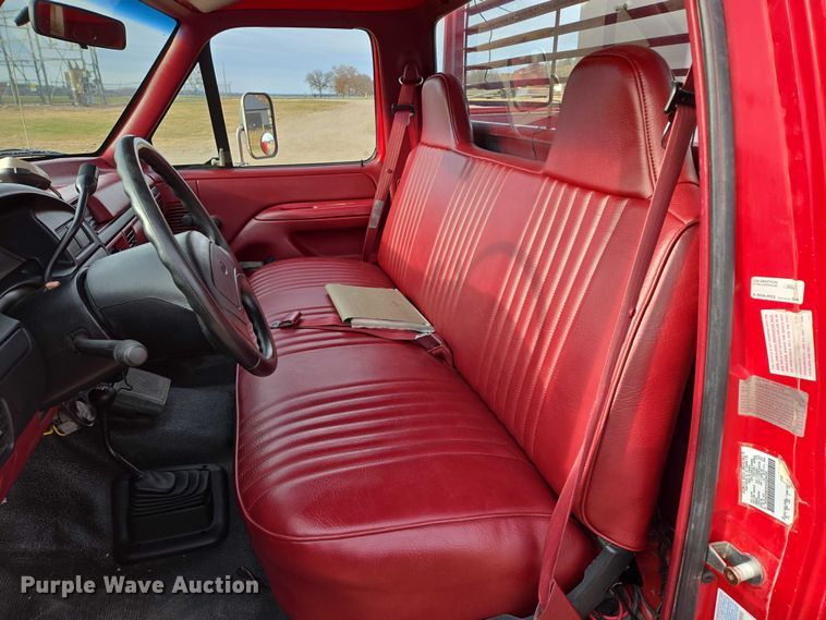 image for item EB1161 1996 Ford F350 XL bucket truck