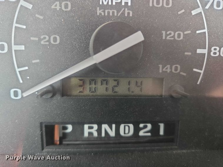 image for item EB1161 1996 Ford F350 XL bucket truck