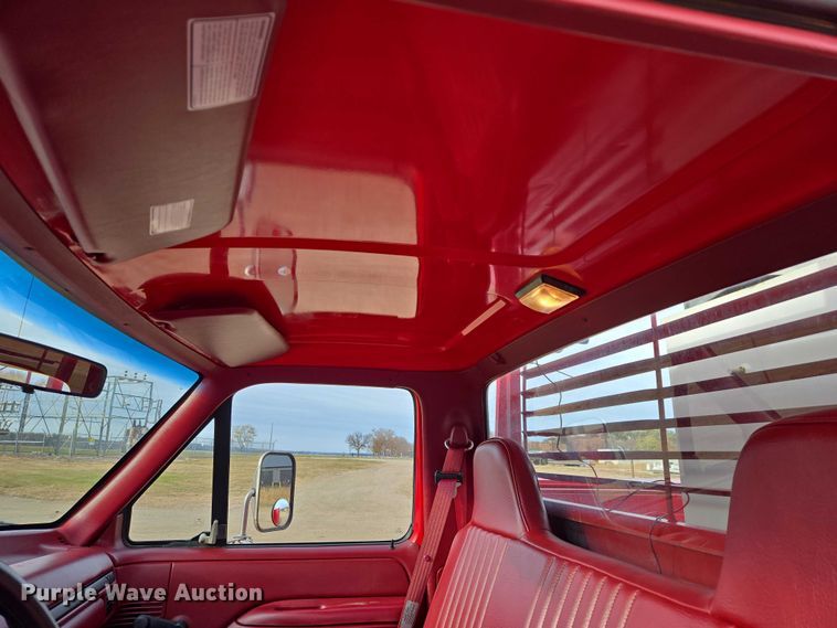 image for item EB1161 1996 Ford F350 XL bucket truck