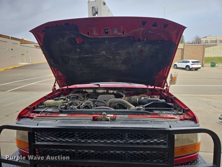 image for item EB1161 1996 Ford F350 XL bucket truck