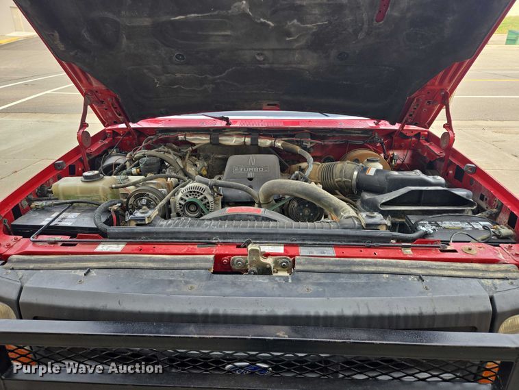 image for item EB1161 1996 Ford F350 XL bucket truck