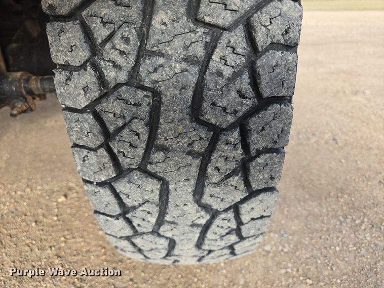 image for item EB1161 1996 Ford F350 XL bucket truck