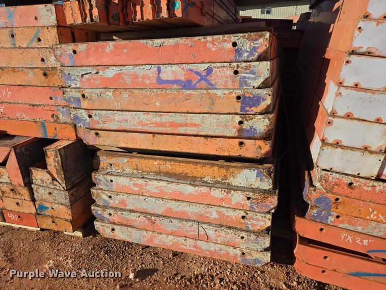 image for item EB1162 Peri Trio concrete forms