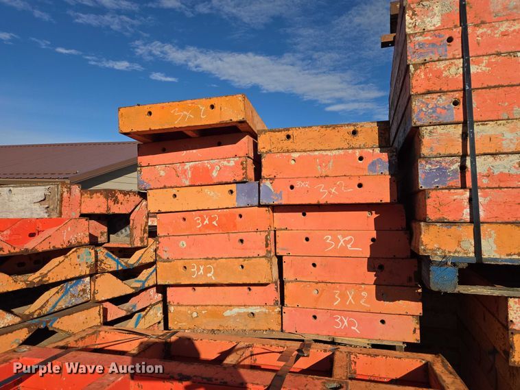 image for item EB1162 Peri Trio concrete forms