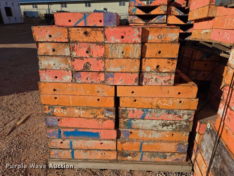 image for item EB1162 Peri Trio concrete forms