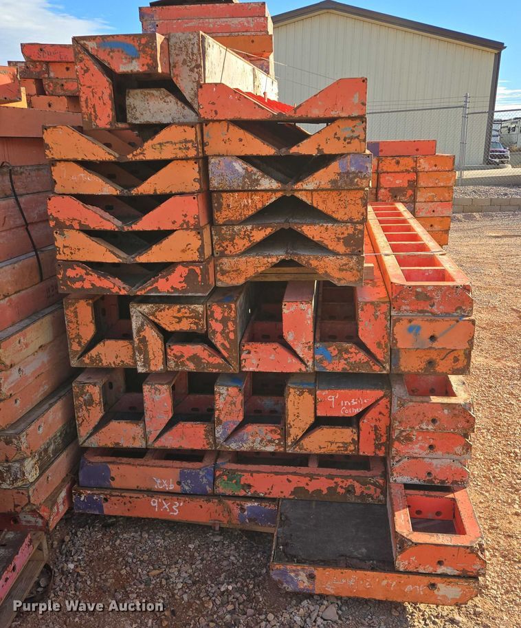 image for item EB1162 Peri Trio concrete forms