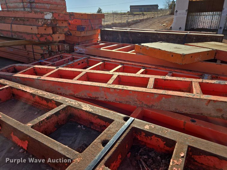 image for item EB1162 Peri Trio concrete forms