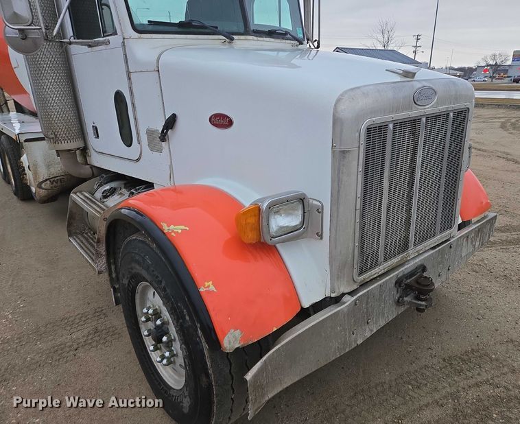 image for item EB1188 2003 Peterbilt 357 ready mix truck