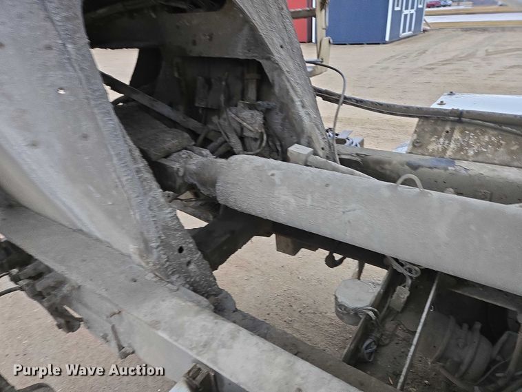 image for item EB1188 2003 Peterbilt 357 ready mix truck