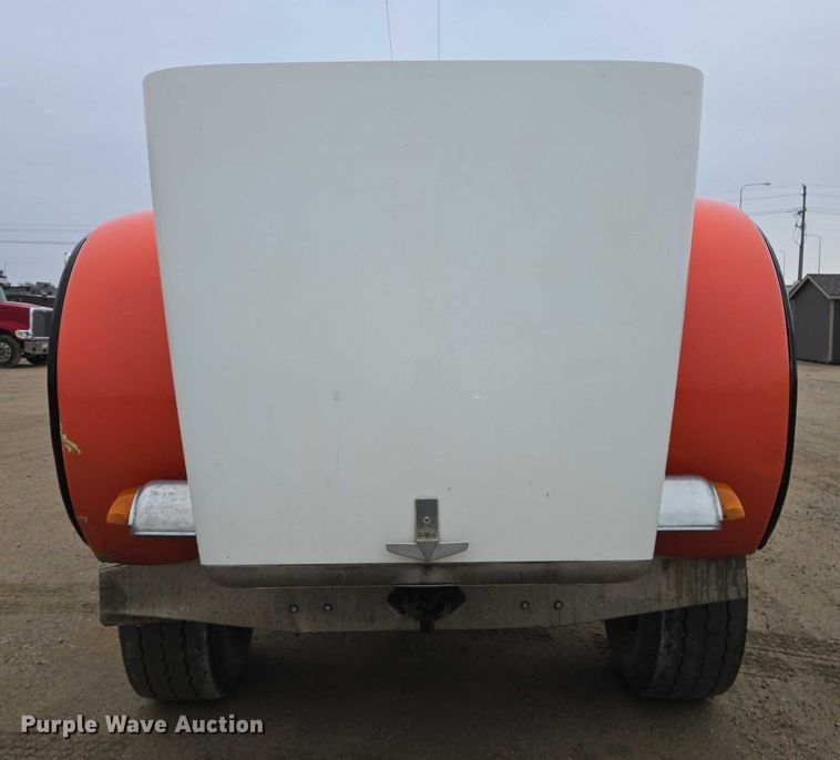 image for item EB1188 2003 Peterbilt 357 ready mix truck