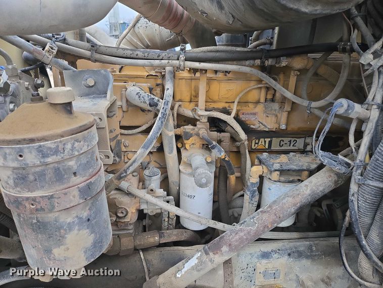 image for item EB1188 2003 Peterbilt 357 ready mix truck