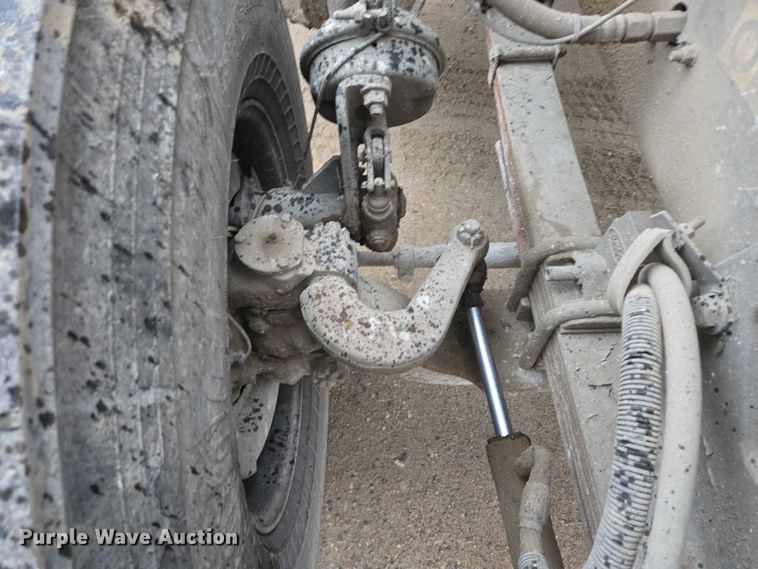 image for item EB1188 2003 Peterbilt 357 ready mix truck