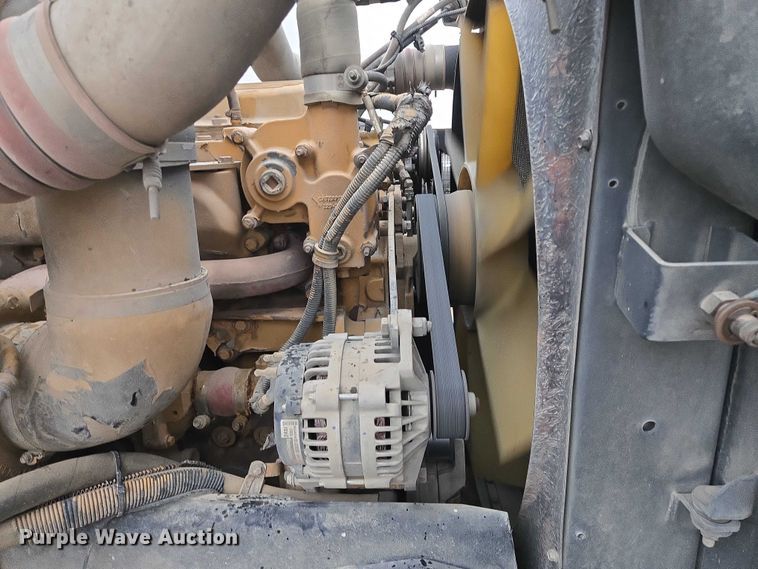 image for item EB1188 2003 Peterbilt 357 ready mix truck