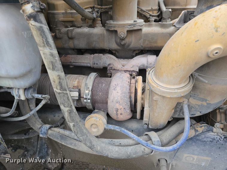 image for item EB1188 2003 Peterbilt 357 ready mix truck