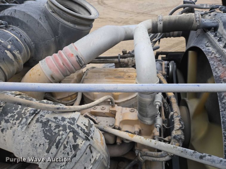 image for item EB1188 2003 Peterbilt 357 ready mix truck