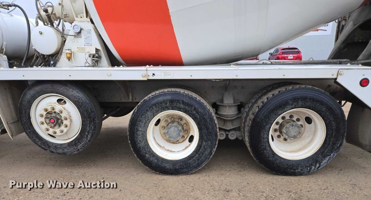 image for item EB1188 2003 Peterbilt 357 ready mix truck