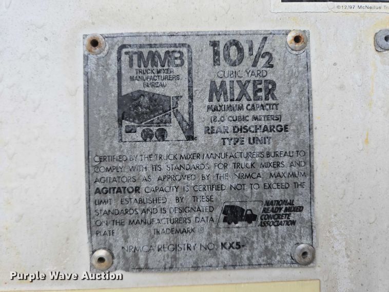 image for item EB1189 2000 Peterbilt 357 ready mix truck