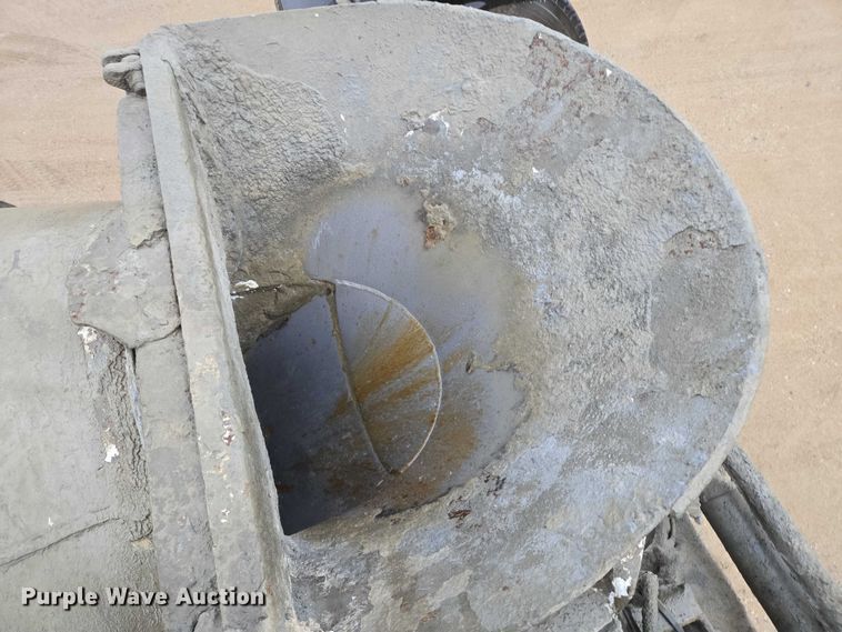 image for item EB1189 2000 Peterbilt 357 ready mix truck