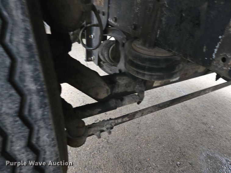 image for item EB1189 2000 Peterbilt 357 ready mix truck