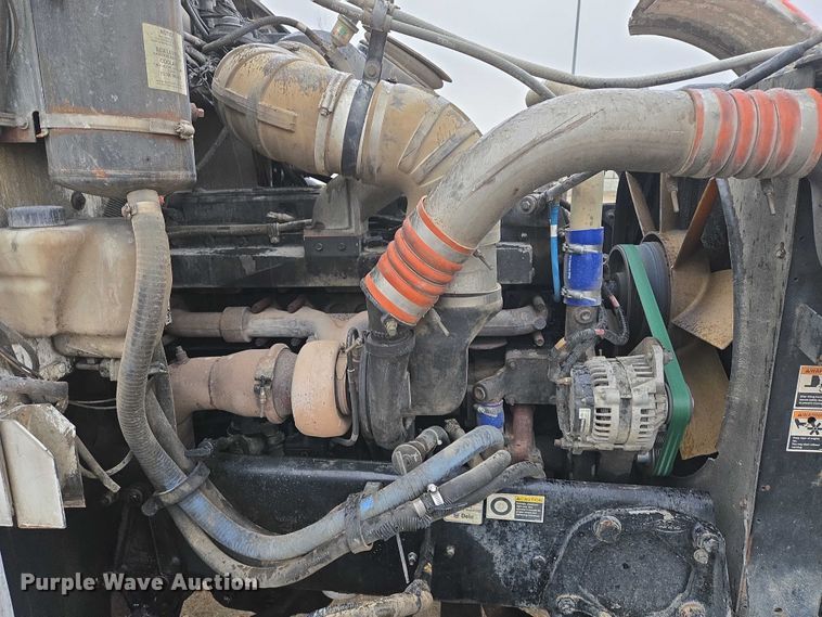 image for item EB1189 2000 Peterbilt 357 ready mix truck