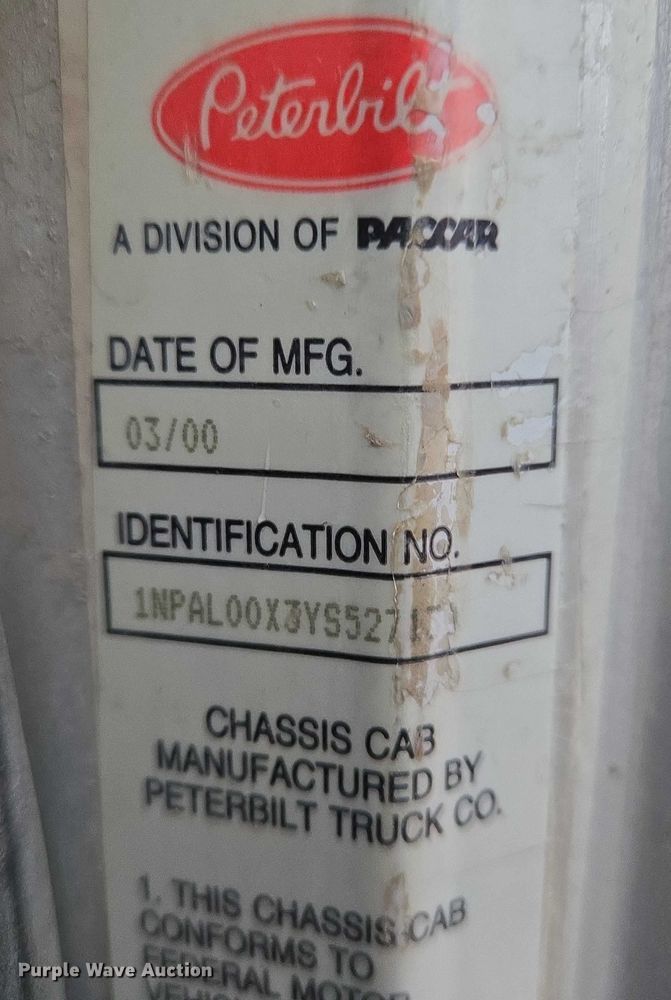 image for item EB1189 2000 Peterbilt 357 ready mix truck