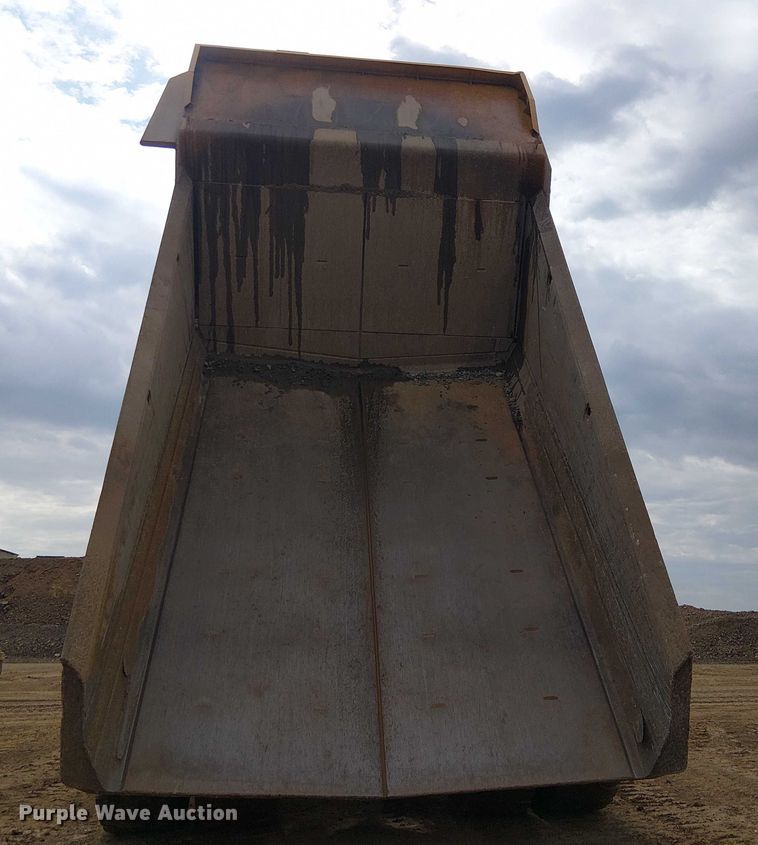 image for item EC1225 2015 Komatsu KHD605-7E0 haul truck