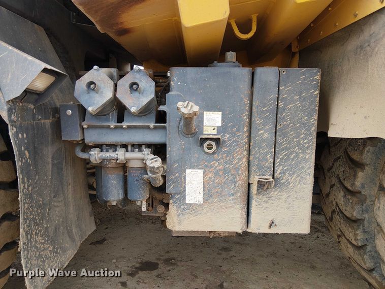 image for item EC1225 2015 Komatsu KHD605-7E0 haul truck