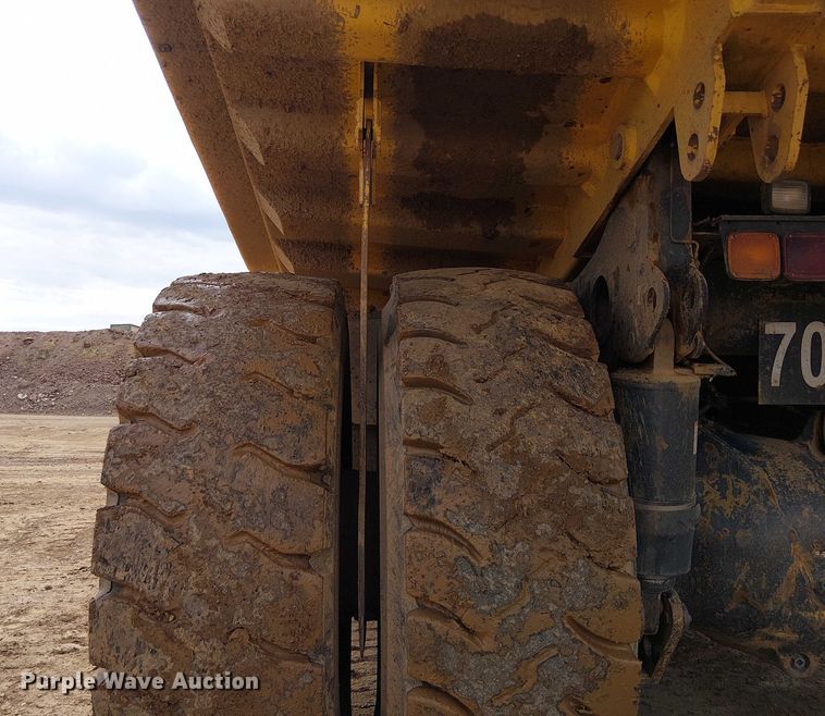 image for item EC1225 2015 Komatsu KHD605-7E0 haul truck