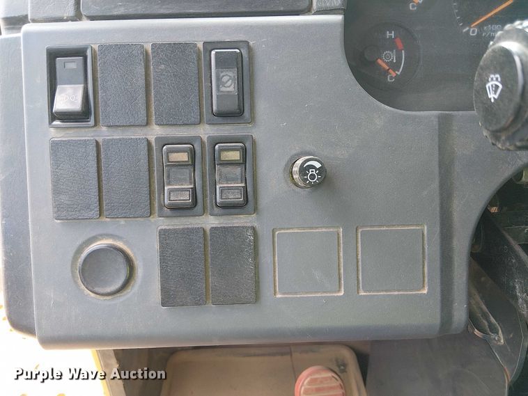 image for item EC1225 2015 Komatsu KHD605-7E0 haul truck