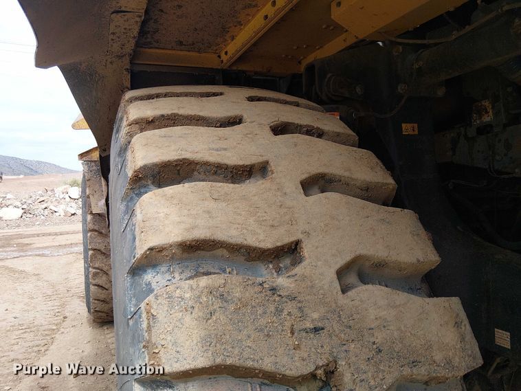 image for item EC1225 2015 Komatsu KHD605-7E0 haul truck