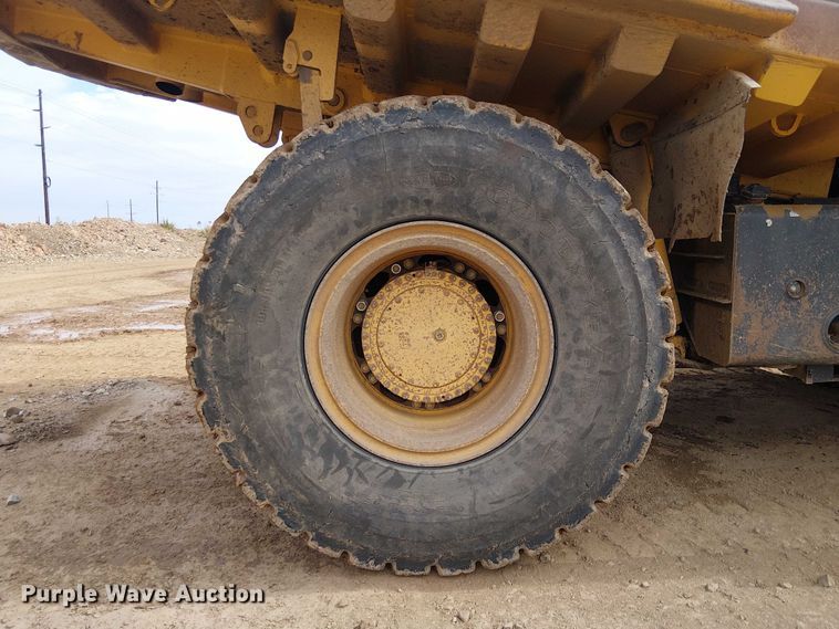 image for item EC1225 2015 Komatsu KHD605-7E0 haul truck