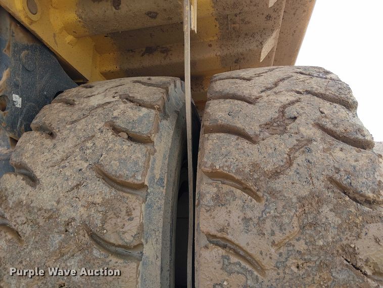 image for item EC1225 2015 Komatsu KHD605-7E0 haul truck